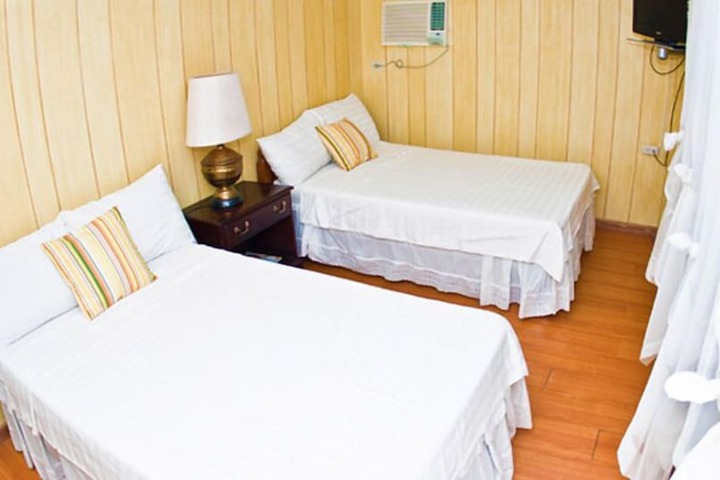 Room 14 of 49