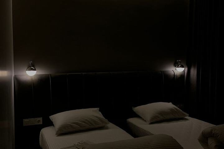 Room 9 of 9