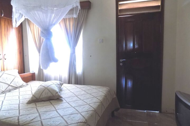 Room 15 of 24