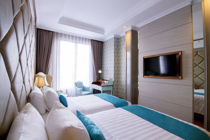 Room 7 of 50