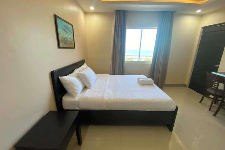 Room 16 of 34