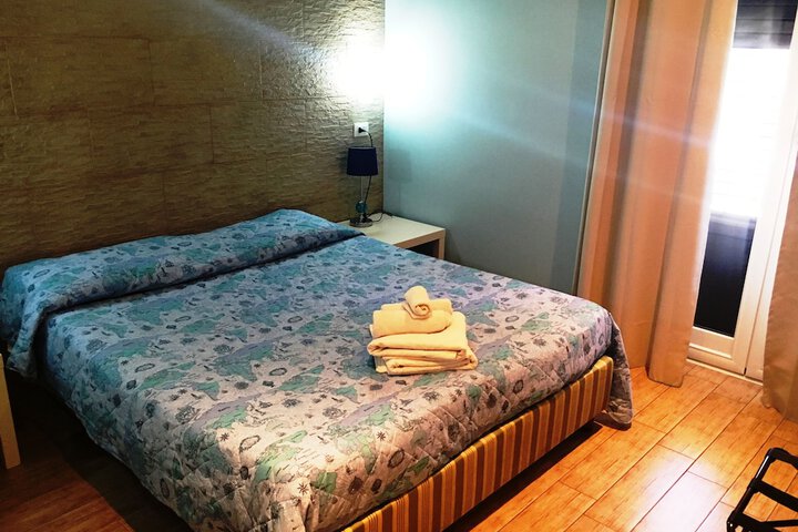 Room 12 of 42
