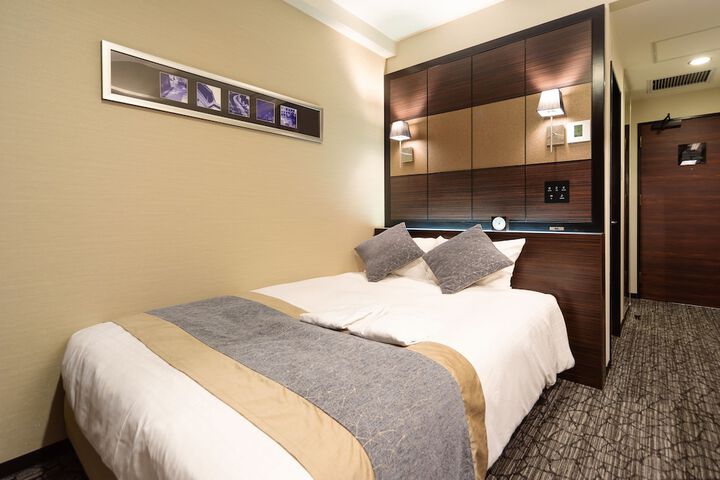 Room 7 of 89