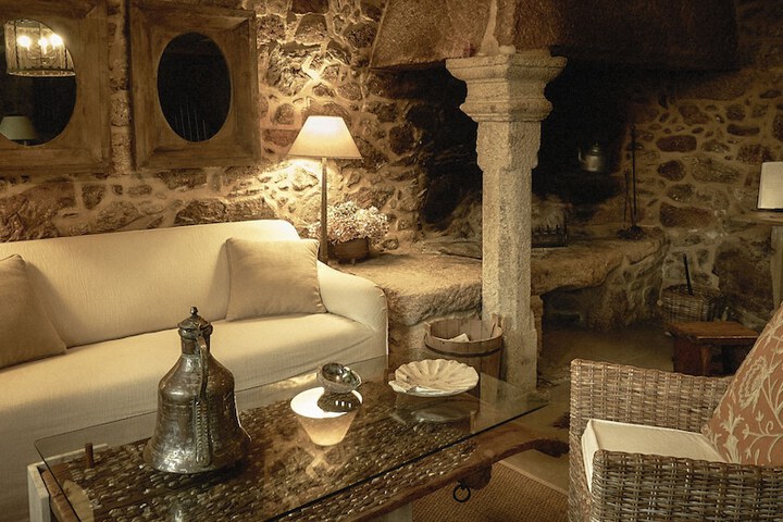 Hotel Interior 4 of 71