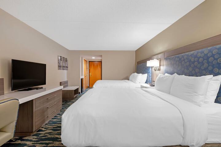 Room 35 of 67