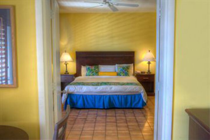 Room 15 of 36