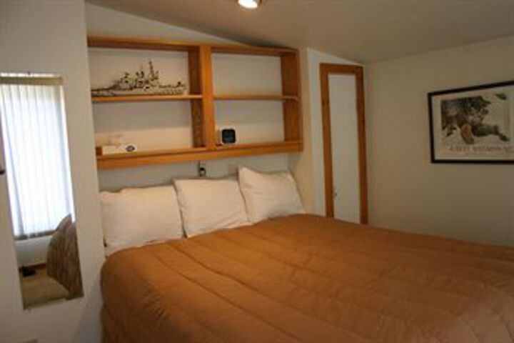 Room 9 of 20