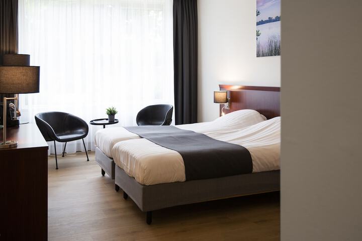 Room 4 of 45