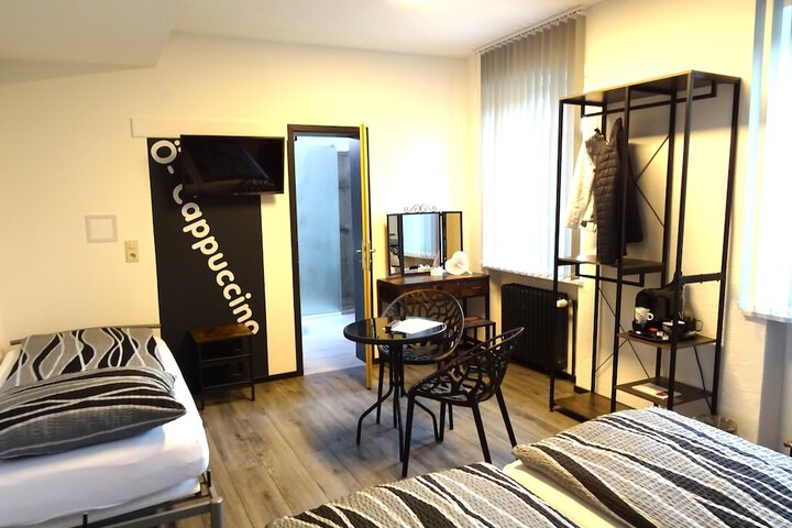 Room 162 of 442