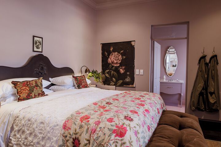 Room 53 of 110