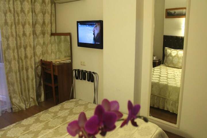 Room 19 of 37