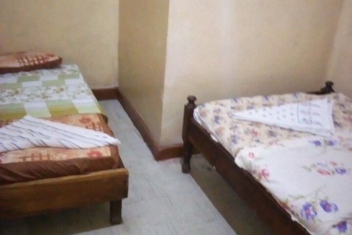 Room 12 of 14
