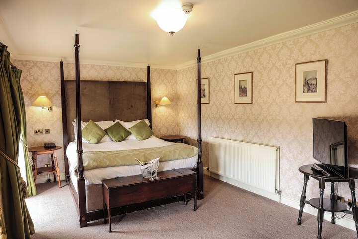 Room 20 of 111