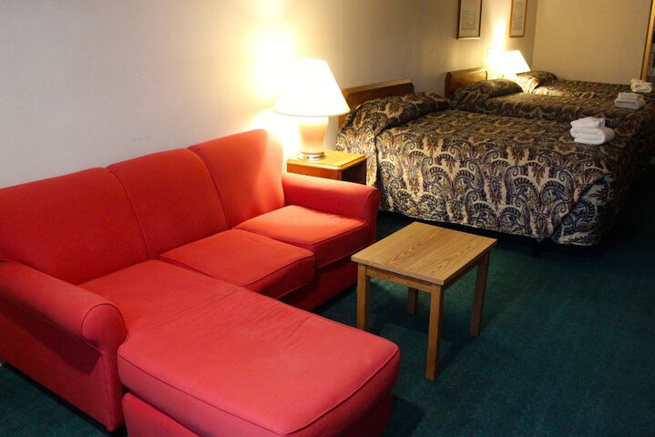 Classic 2 Queen Beds Not Wheelchair Accessible (11 of 14)