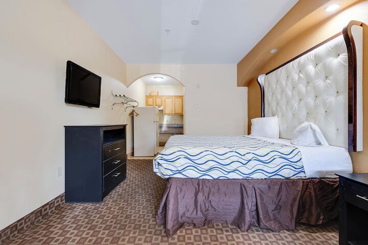 Room 21 of 48
