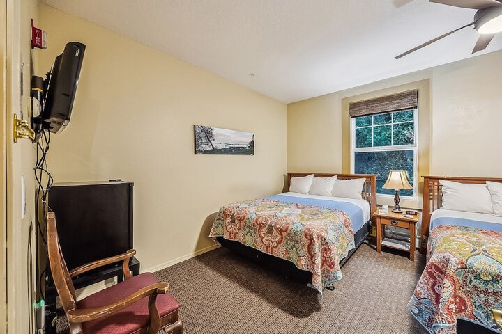 Room 19 of 118