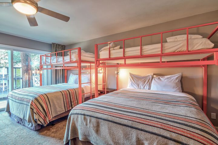2 Queen Beds (5 of 13)