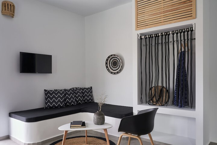 Room 7 of 52