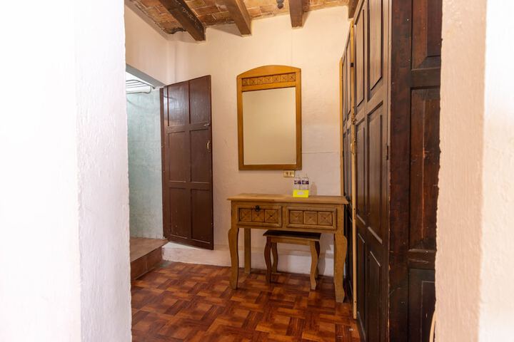 Room 13 of 48
