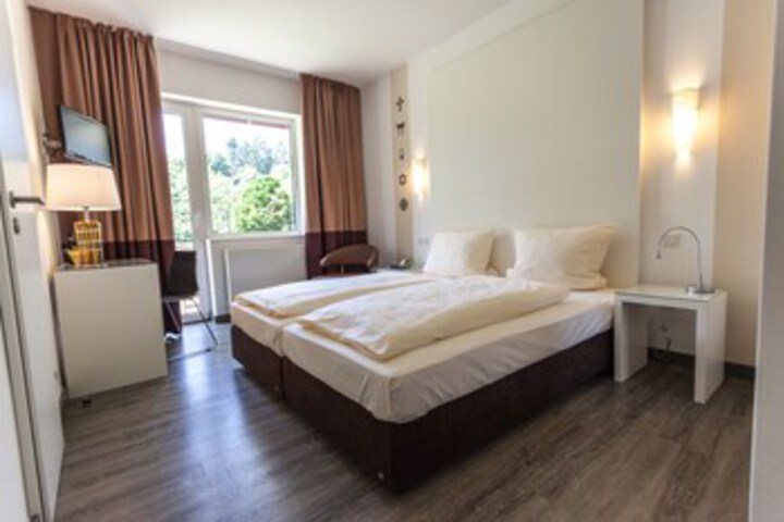 Room 55 of 71
