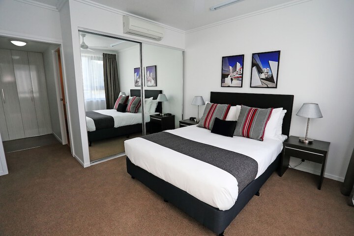 Room 3 of 54
