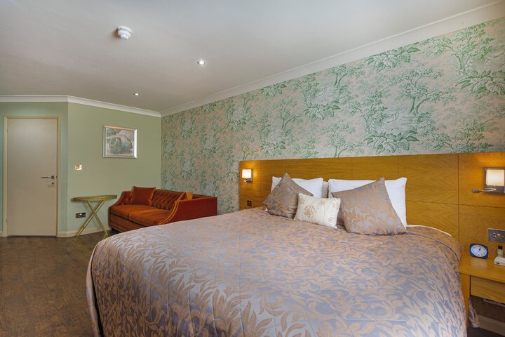 Room 21 of 46