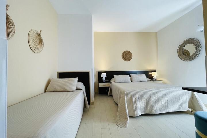 Room 13 of 29