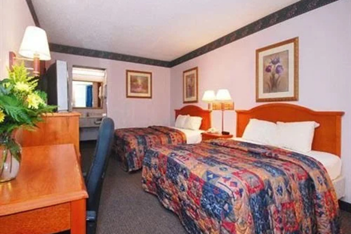 Room 3 of 3