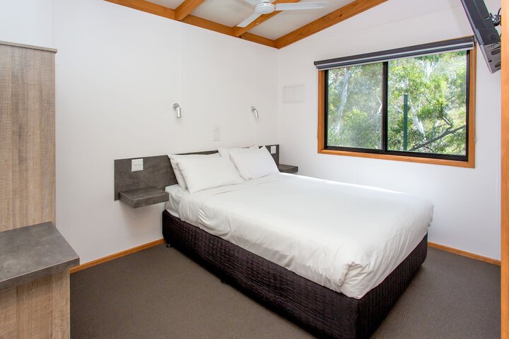 Room 12 of 124