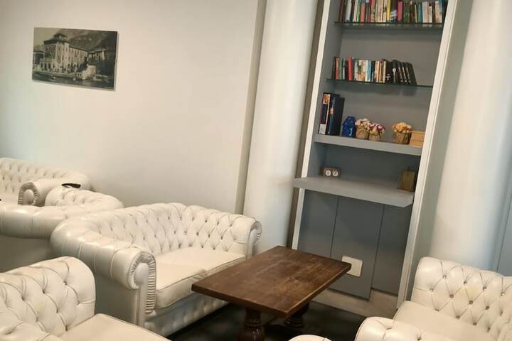 Guest Lobby