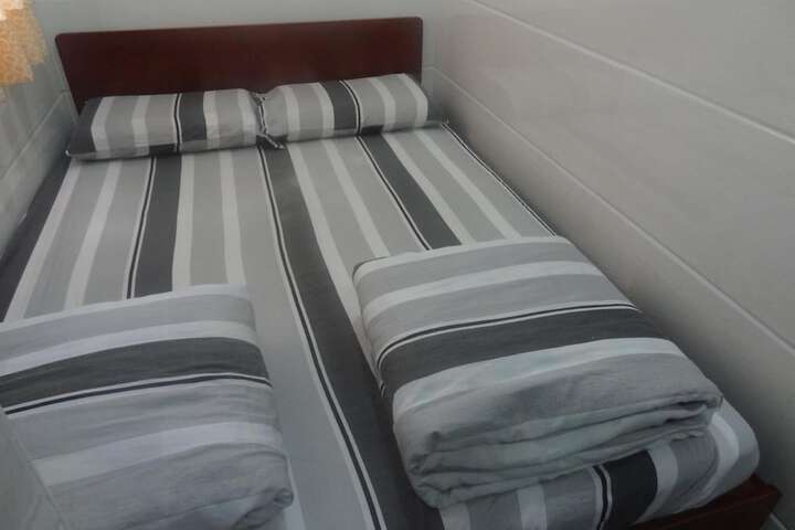 Room 12 of 50