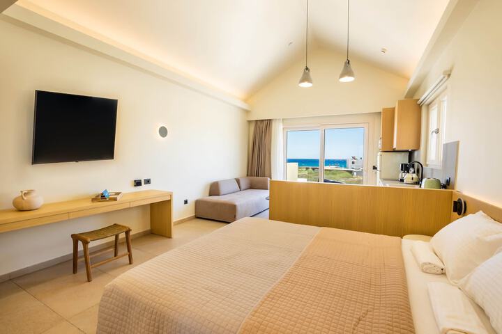 Room 13 of 43