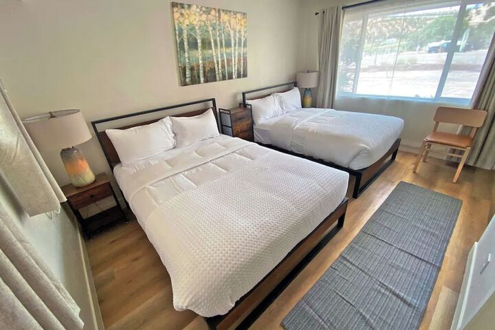 Room 6 of 15
