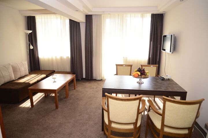Room 11 of 70
