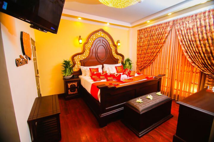 Room 79 of 230