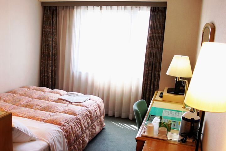 Room 23 of 49