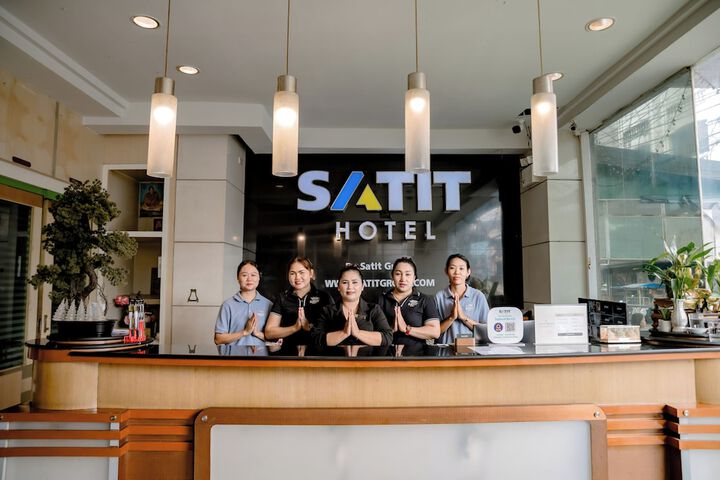 Satit Hotel