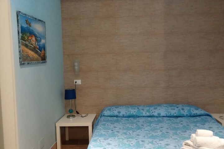 Room 5 of 42
