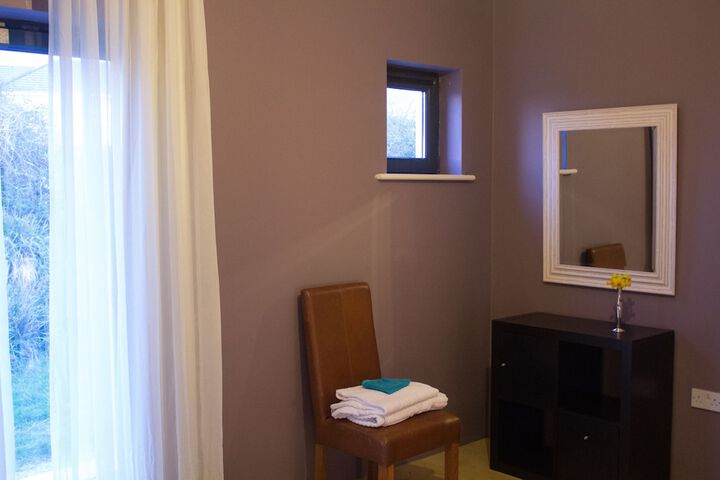 Room 3 of 10