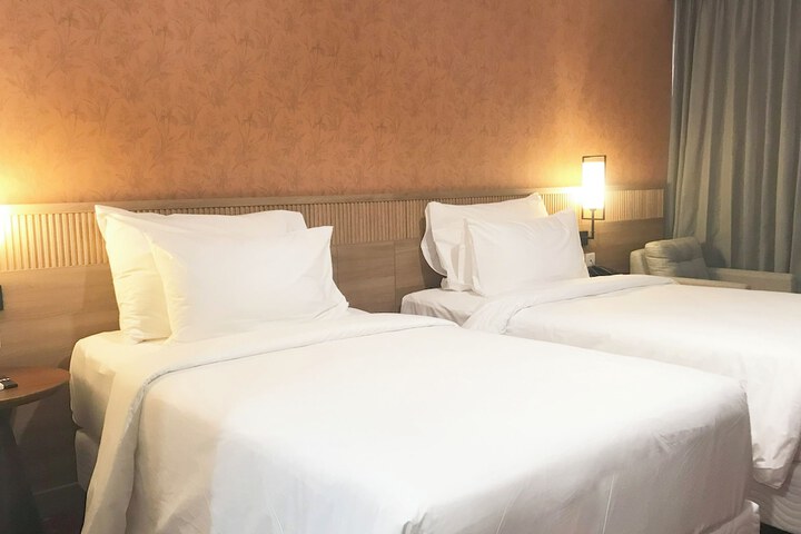 Room 8 of 31