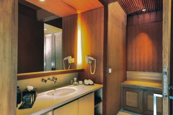 Room 50 of 115