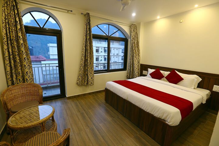 Room 9 of 39