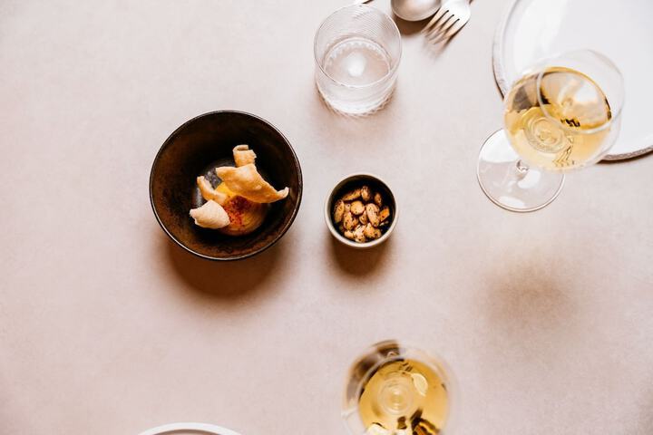 Dining 90 of 96