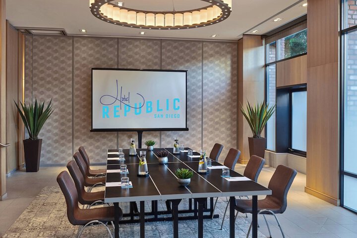 Meeting facility