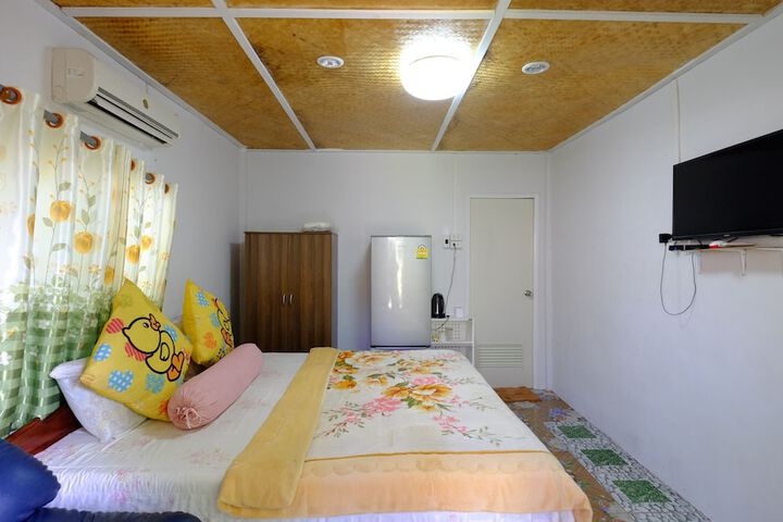 Room 13 of 22