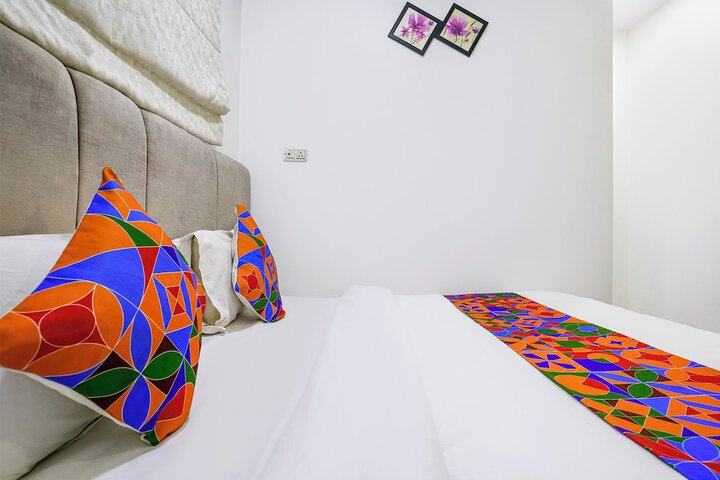 Room 8 of 26