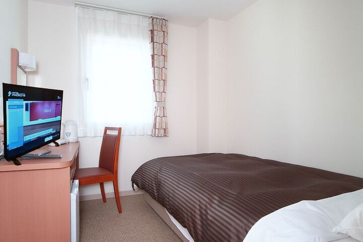Room 15 of 36