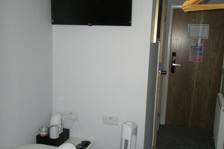 Room 10 of 23