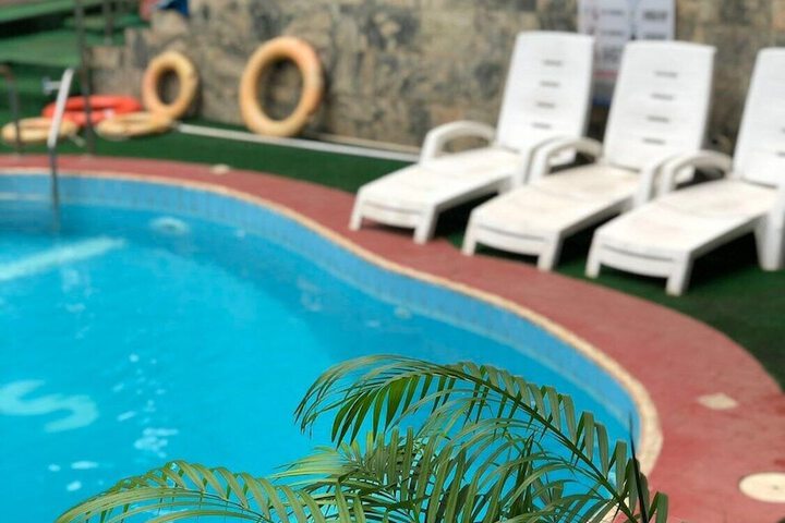 Pool 37 of 51