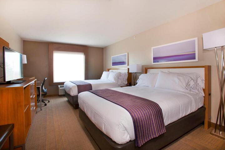 Standard Room, King or Two Doubles (1 of 5)